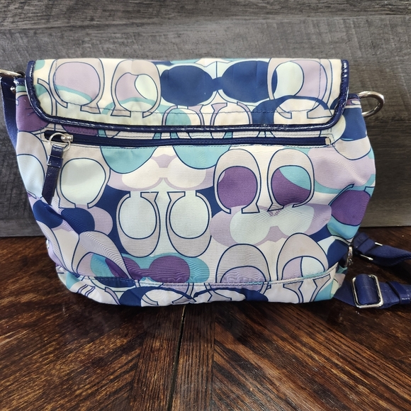 Coach Kyra Geometric Print Messenger Bag Adjustable Crossbody Strap - Picture 2 of 8